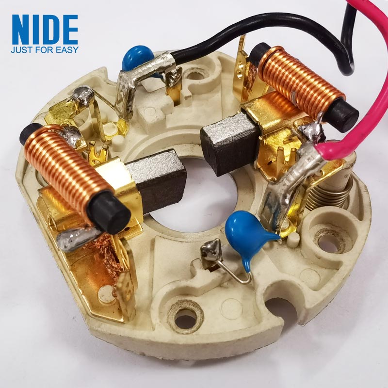 Kako ogljikove ščetke izboljšajo motorično zmogljivost in dolgo življenjsko dobo